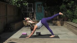 How long should you stay in yoga poses